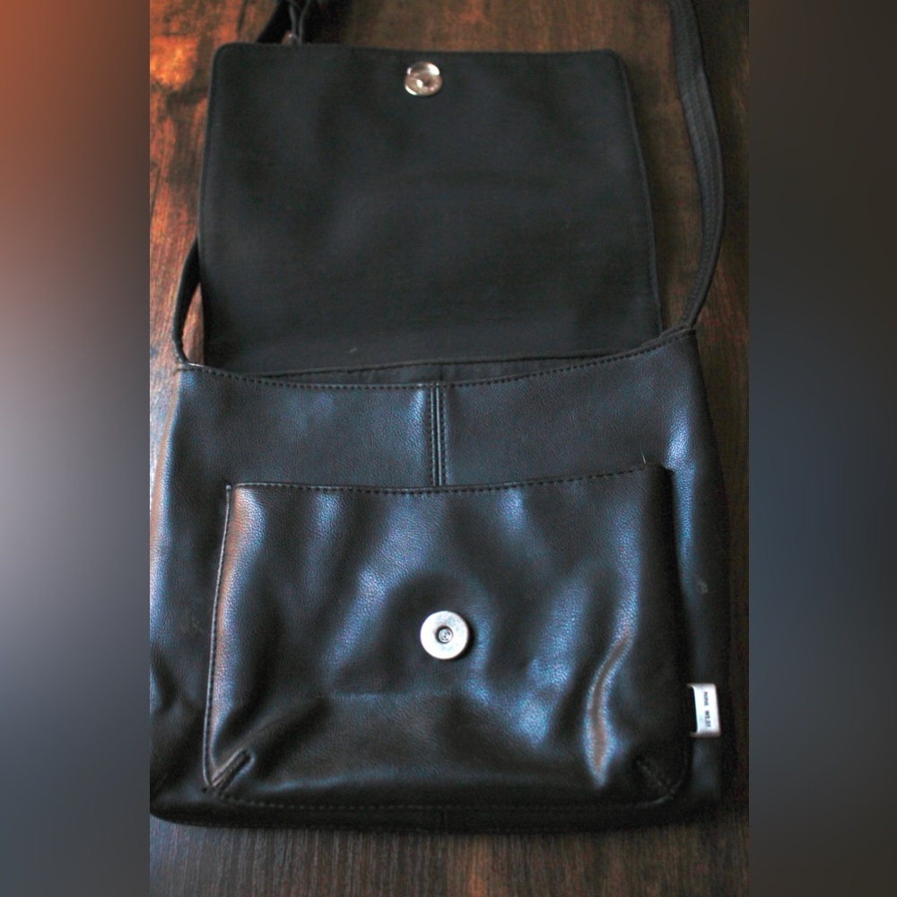 Nine West Black Shoulder Bag Purse Small - Picture 3 of 12